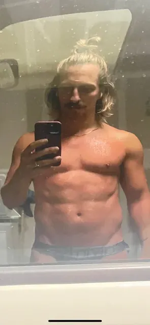 Colt OnlyFans comedian in jockstrap