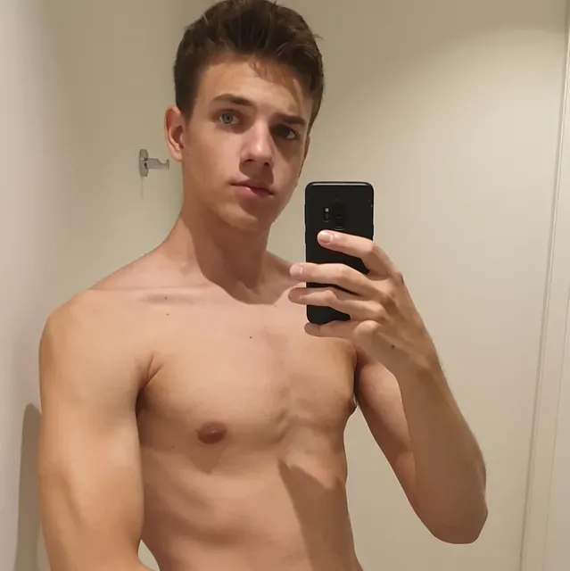 Connor Peters OnlyFans Aussie creator