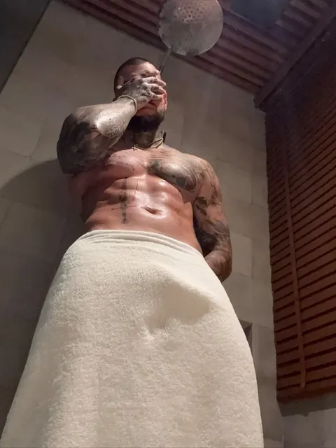 Costaricanpapii OnlyFans Kink Friendly Creator