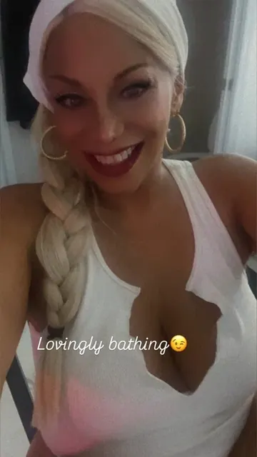 Cougarlicious4cubs OnlyFans sexy Latina