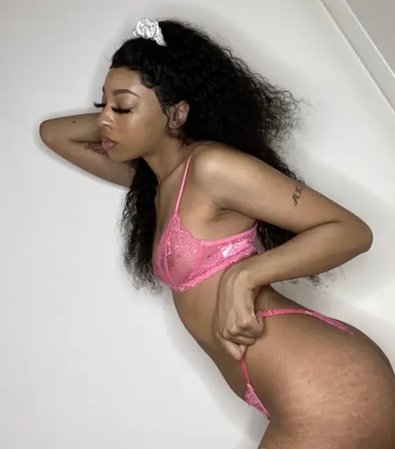 PRETTY PUY OnlyFans creator with exclusive content