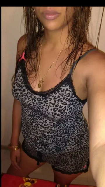 Cubita La bella profile on OnlyFans with authentic content