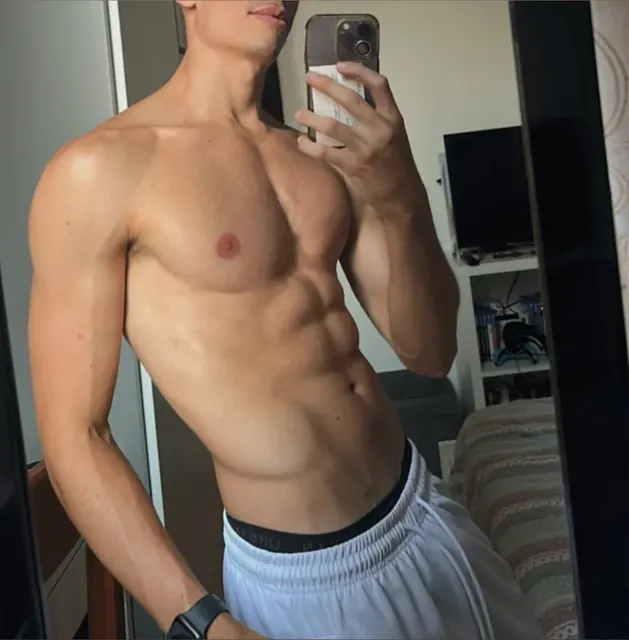 CumXShoot OnlyFans creator from Spain with amateur content