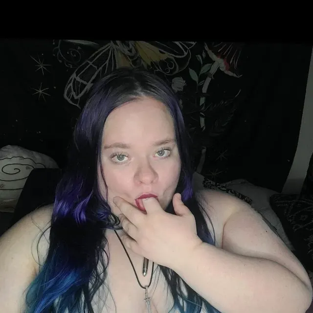 Lilyth Baker OnlyFans cheerful nerdy creator