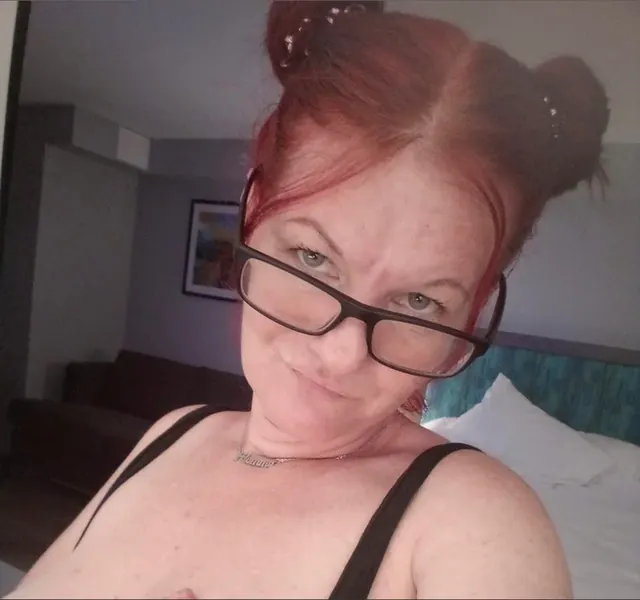 Chloe OnlyFans redhead creator