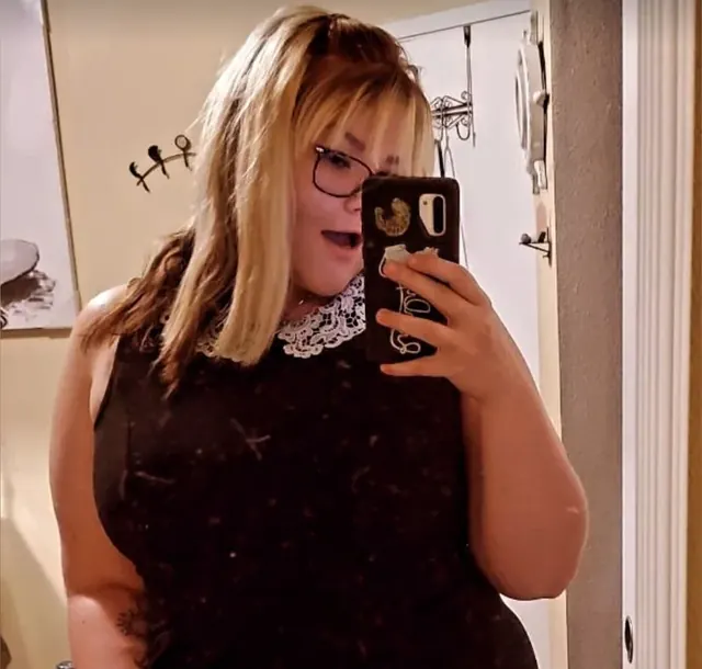 Curvychick10 OnlyFans creator with enticing content