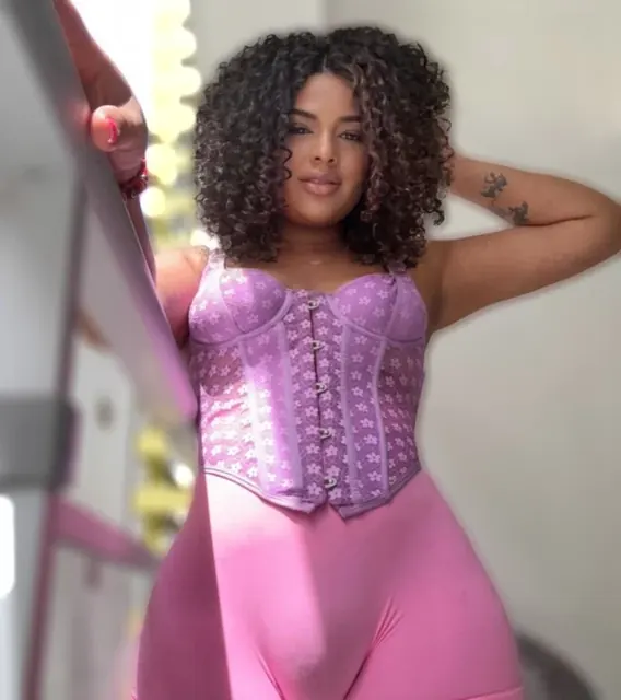 HUGEST PUSSY ON HERE OnlyFans with exclusive content