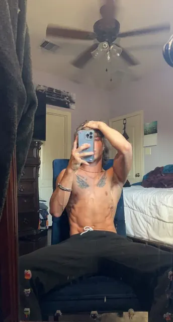 Mr. Wyte OnlyFans creator with exclusive content.