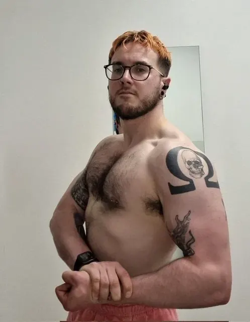 Dannyblackxxx OnlyFans creator showcasing gaming and fitness