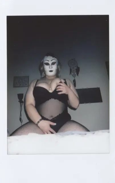 Daphnegrams OnlyFans blonde alternative creator