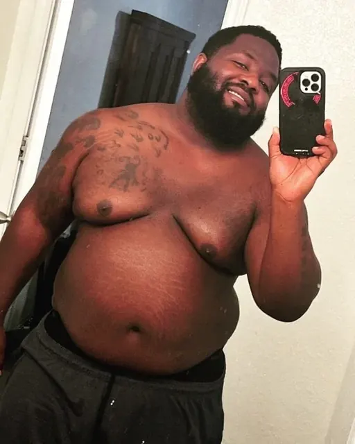 Deebeardagamer OnlyFans profile with vibrant personality