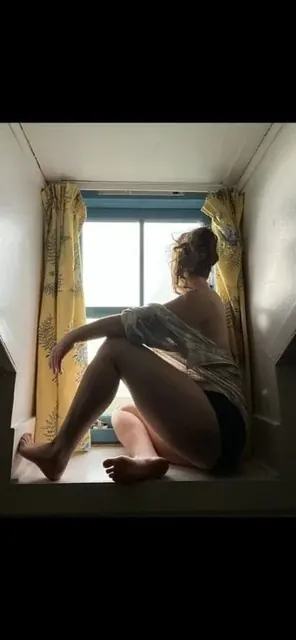 Delphiniumdelirium OnlyFans creator with exclusive content
