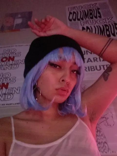 Desirethem OnlyFans creator with captivating content
