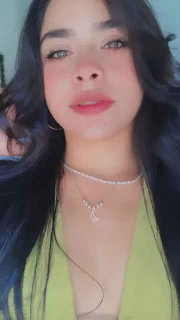 í OnlyFans creator with exclusive content