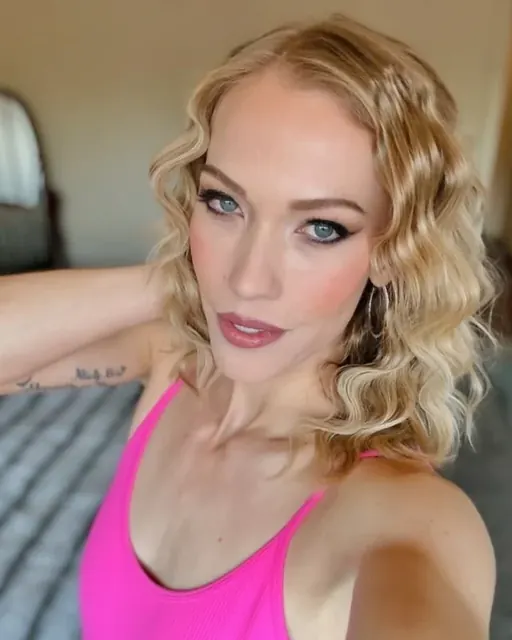 Dianagracex OnlyFans Blonde Performer