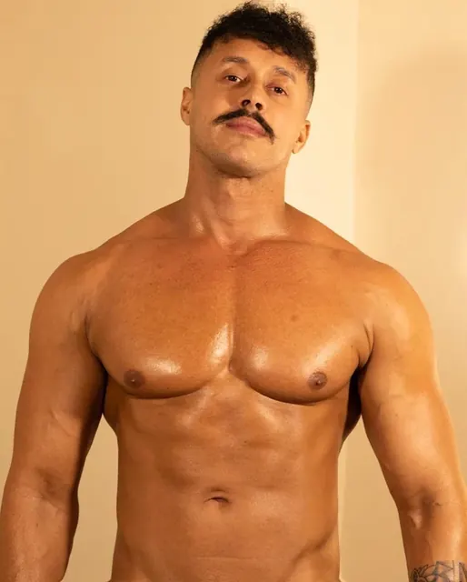 Diego Barros OnlyFans creator with engaging content