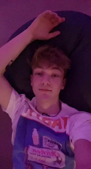 Dinotayls OnlyFans creator with engaging content