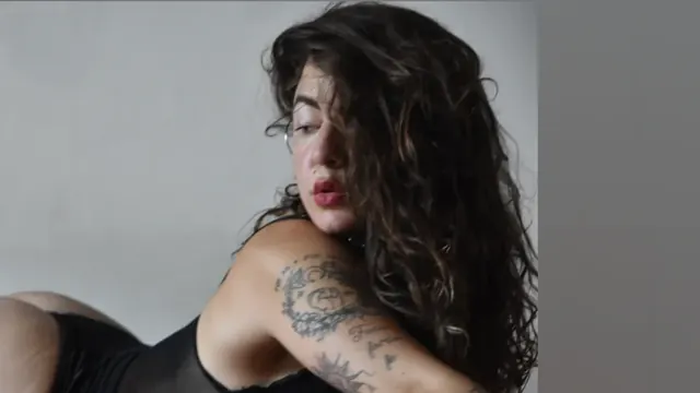 Diosa on OnlyFans dancer with captivating charm