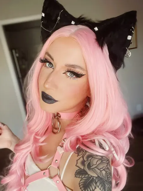 Indefinite hiatus. OnlyFans creator with 3D hentai content