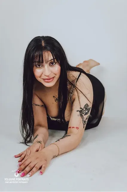 Michelle 🍒🤍 OnlyFans Creator with captivating content