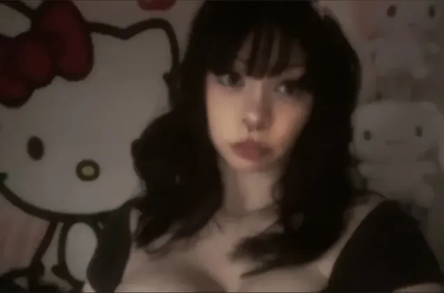 D <3 OnlyFans creator with goth style