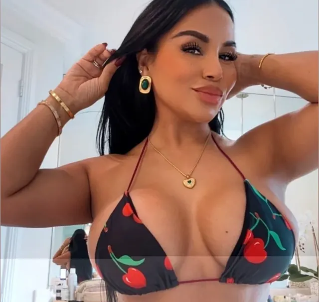 Dolly Castro OnlyFans exclusive beauty content
