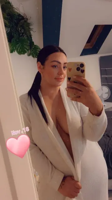 Dolly Dorset OnlyFans Curvy Creator