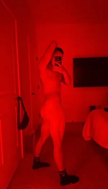 Dominiccaballero94 OnlyFans profile and inviting personality