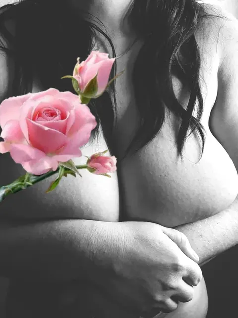 Dominyika Headless OnlyFans plus size creator