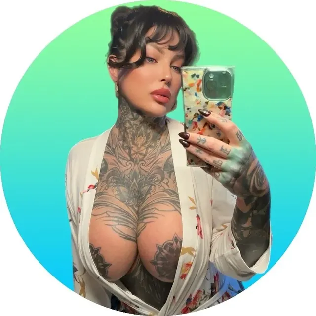Donna Wildie OnlyFans creator with authentic videos