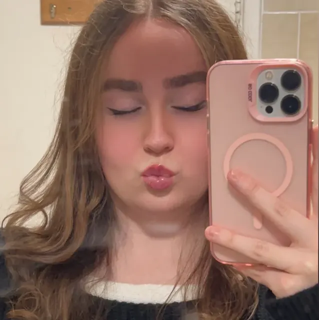 eve ! OnlyFans amateur content creator
