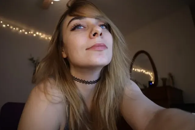 Eeveefrost OnlyFans Blonde Creator