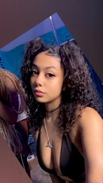 Elleofearth OnlyFans anime gamer