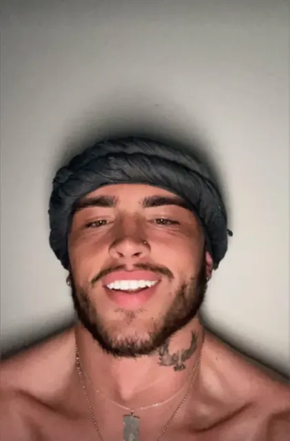 Elmosworldd OnlyFans Creator with exclusive content