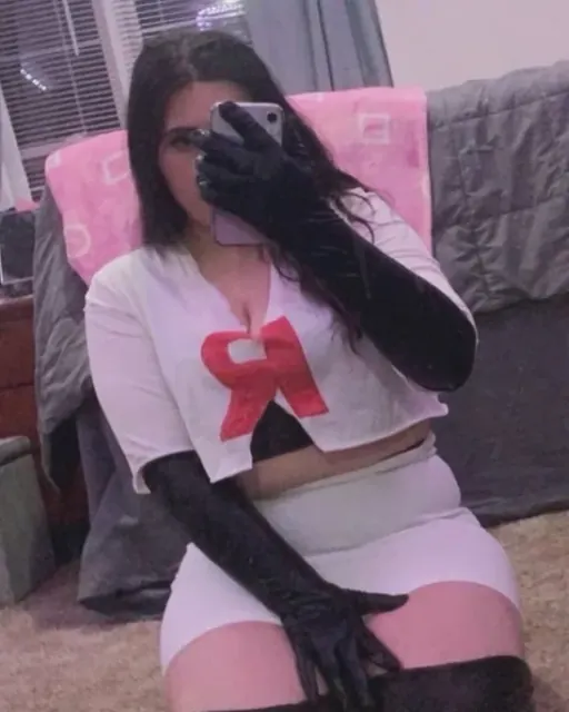 Elvenfawn OnlyFans tatted gamer girl