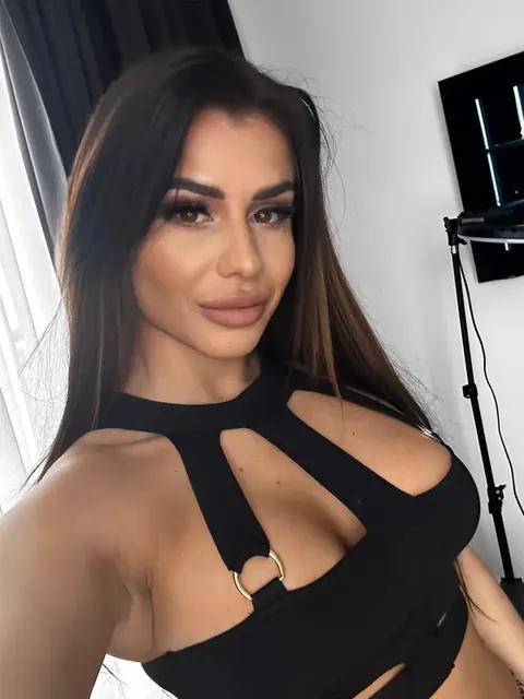 Emma Kraft OnlyFans profile picture - Latina creator