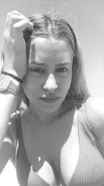 Emmita2001 OnlyFans creator with captivating content