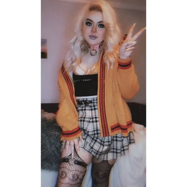 Emmyhaze OnlyFans creator with fetish content