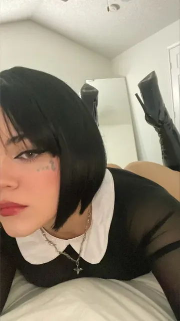 EmphyZ OnlyFans creator offering nude content