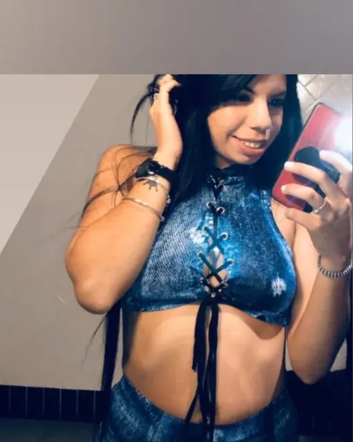 emyyurgirl OnlyFans beautiful sexy girl