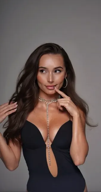 erika_best OnlyFans exclusive content creator