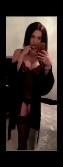 Erotica2022 OnlyFans creator with exclusive content