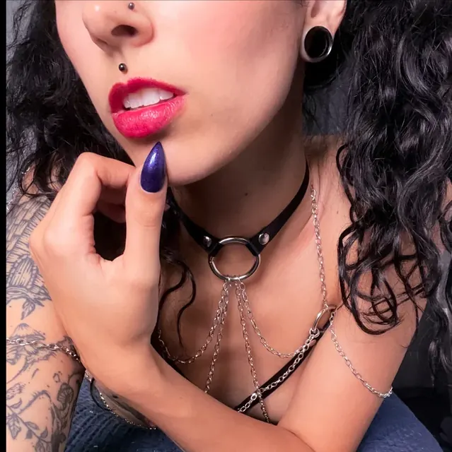 Espinafre OnlyFans cosplay and lingerie model