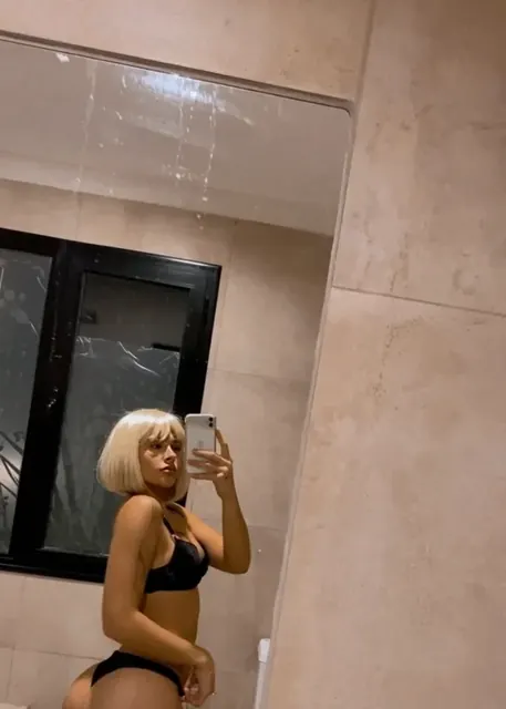 Euge Love VIP OnlyFans creator with big buttocks