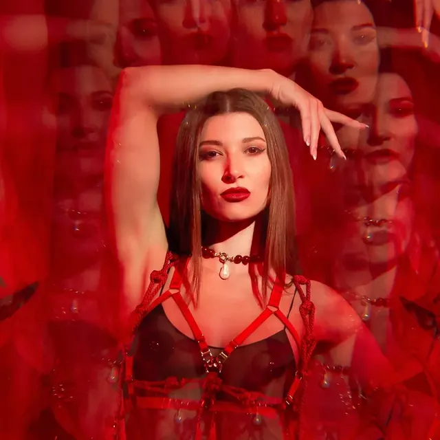 Eva de Vil OnlyFans creator with exclusive femdom content.