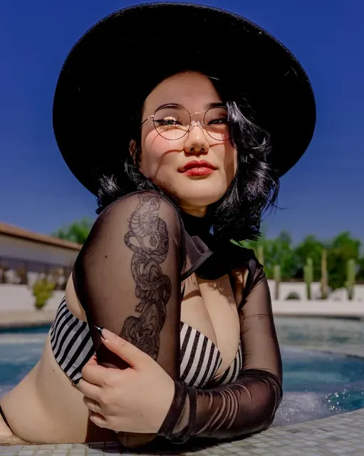 Eva OnlyFans creator with goth style