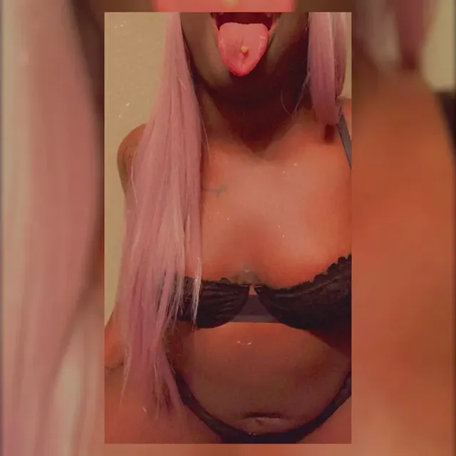FatBellyLing OnlyFans belly fetish creator