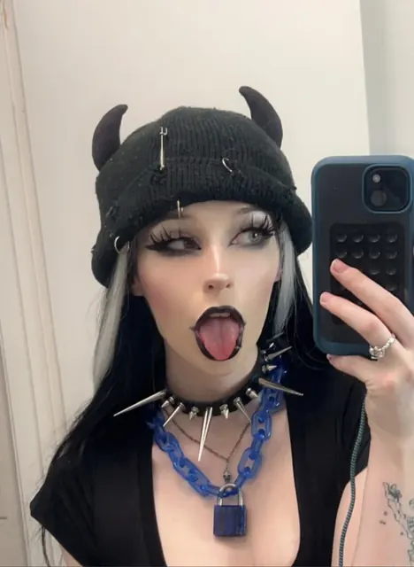 Kayla Lavigne The Fetish Queen on OnlyFans performing