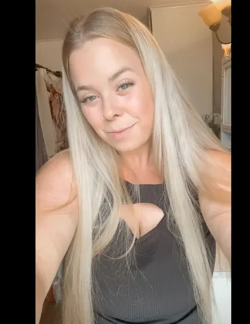 Fiercewoman21 OnlyFans creator with captivating content