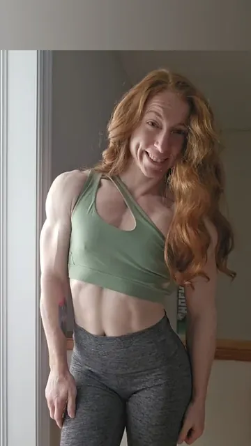 Fit Little Redhead OnlyFans fitness model